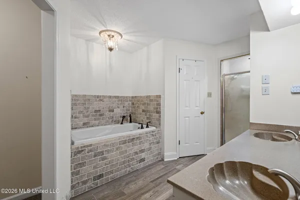 $349,000 | 5915 Roman Hill Drive, Olive Branch, MS 38654