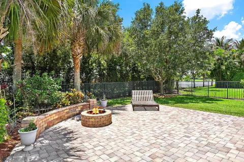 $980,000 | 102 Crab Cay Way, Jupiter, FL 33458