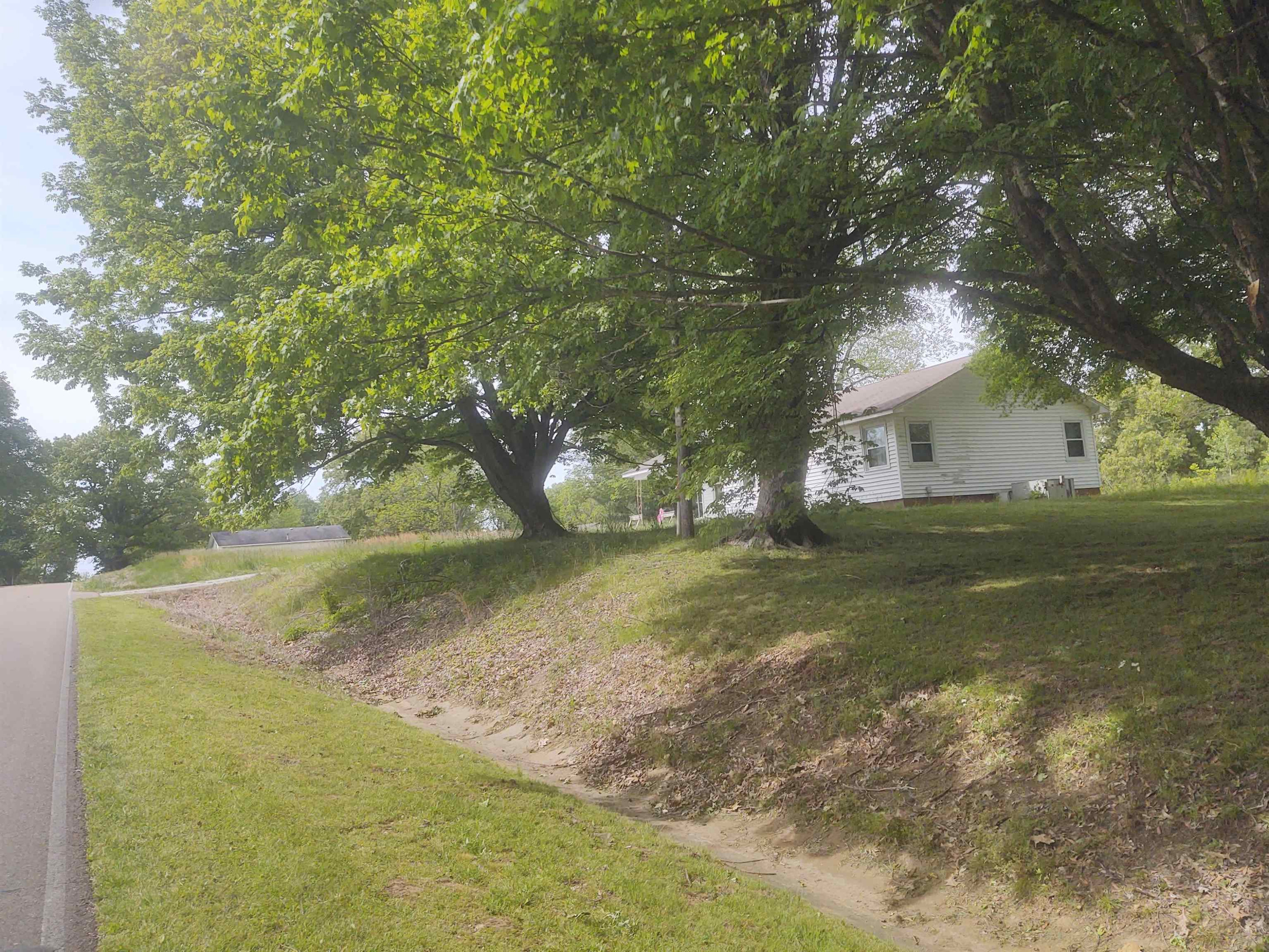 4755 South Union Grove Road Kenton, TN 38233 - Photo 3 of 10 a view of outdoor space and yard