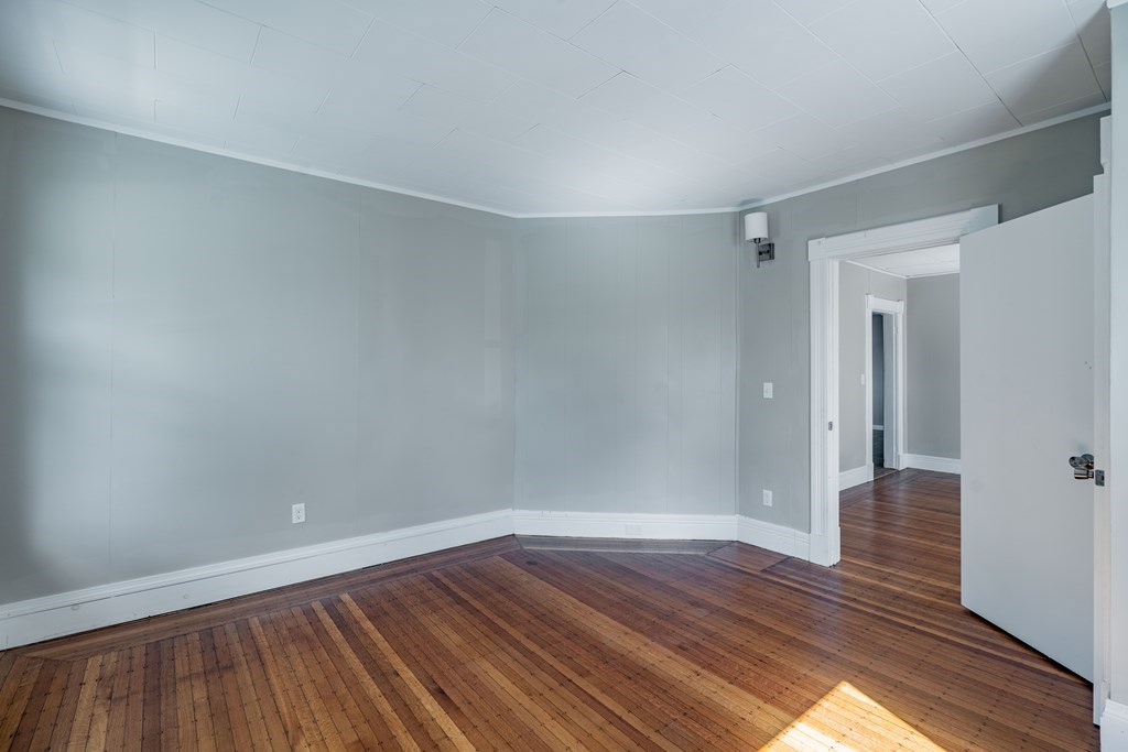 69 Sherman Street Springfield, MA 01109 - Photo 17 of 38 Gallery Image 17