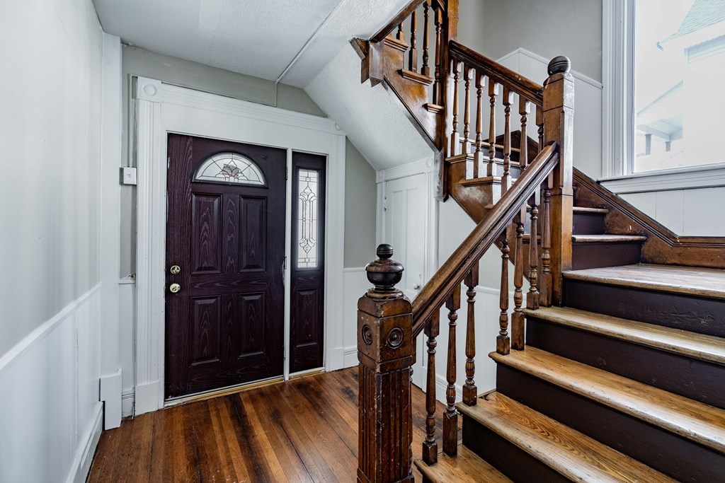 69 Sherman Street Springfield, MA 01109 - Photo 2 of 38 Gallery Image 2