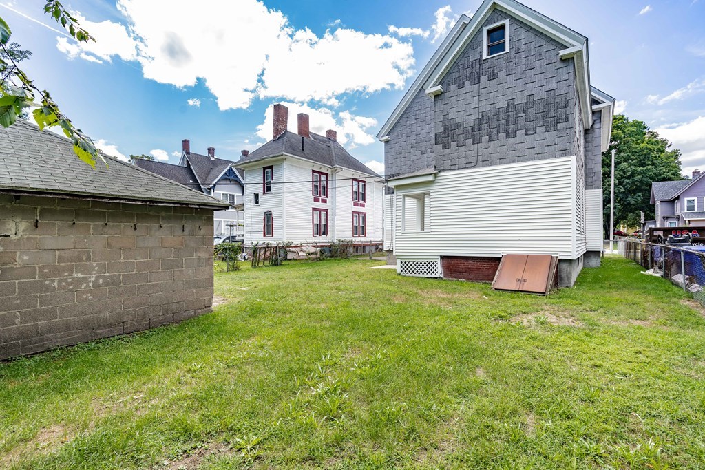 69 Sherman Street Springfield, MA 01109 - Photo 34 of 38 Gallery Image 34