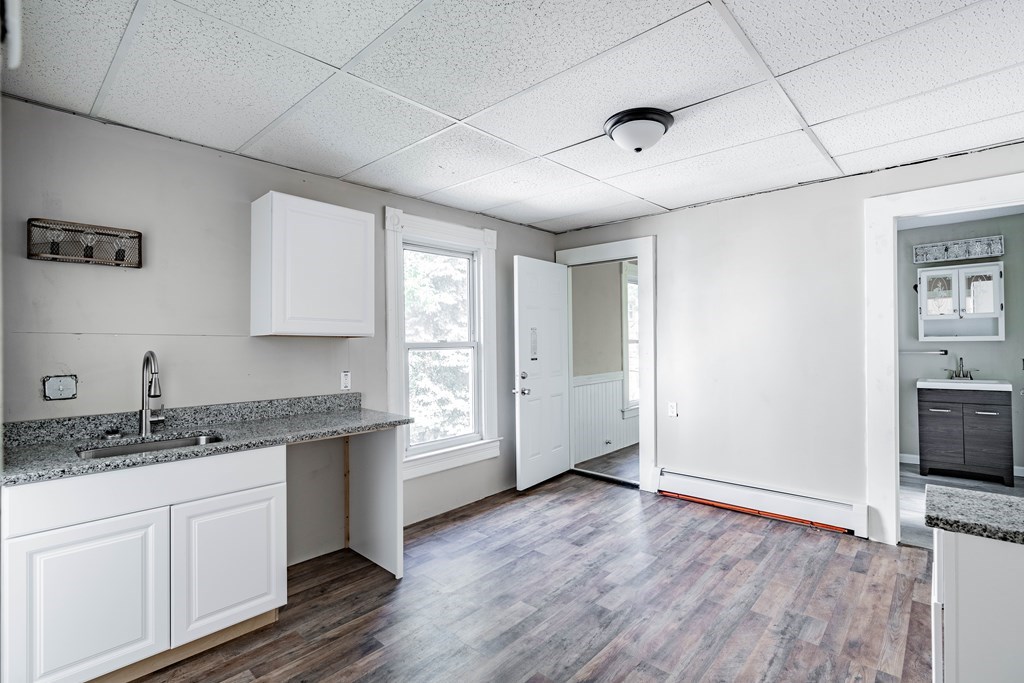 69 Sherman Street Springfield, MA 01109 - Photo 4 of 38 Gallery Image 4