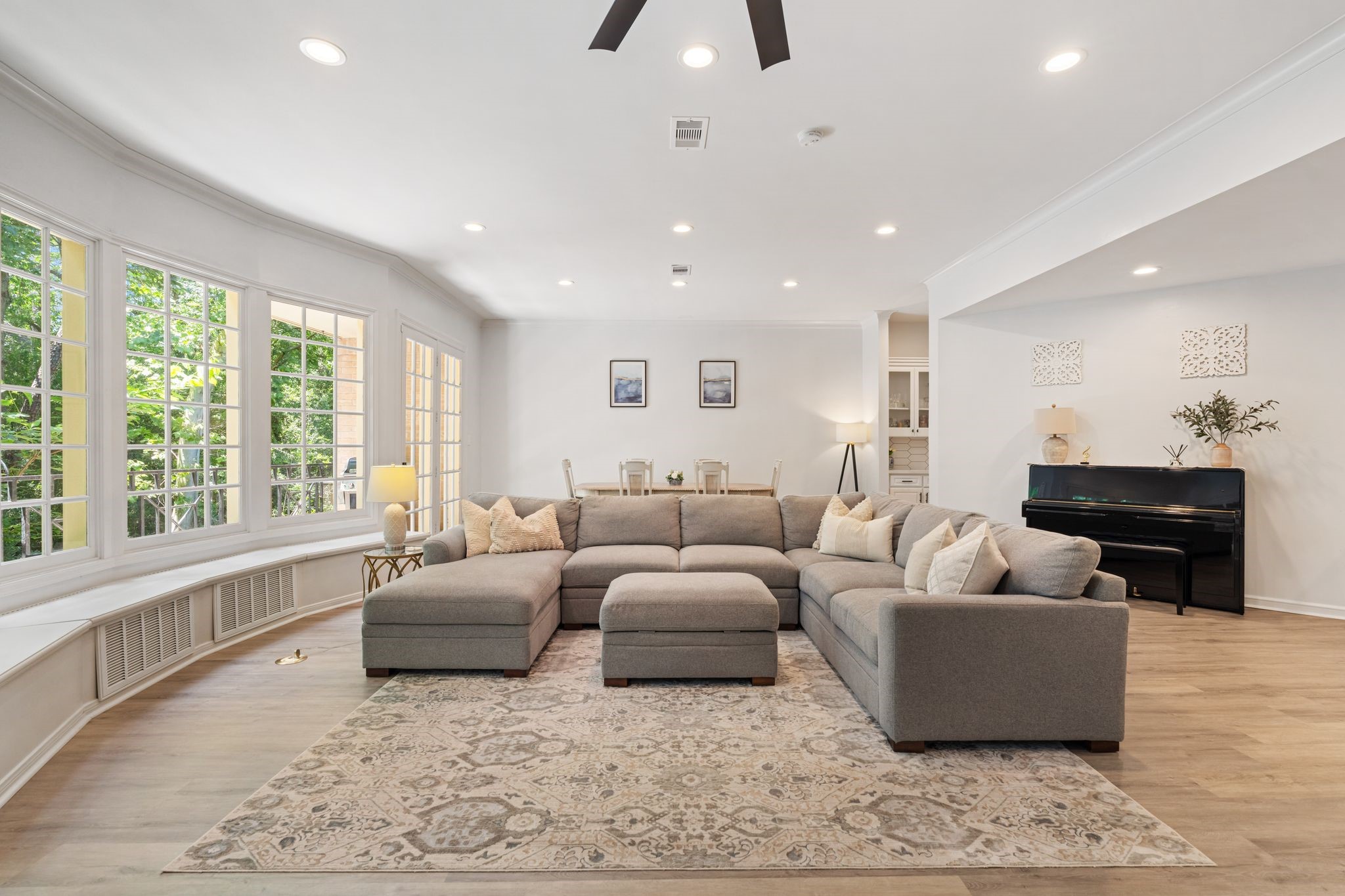 201 Vanderpool Lane, Unit 137 Houston, TX 77024 - Photo 12 of 42 The spacious family room allows for multiple furniture arrangements, with plenty of room for a large sectional, accent seating, and additional pieces without feeling crowded.