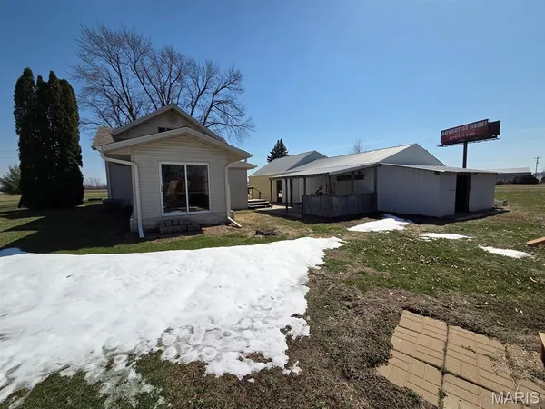 $165,000 | 26154 Us Highway, Alexandria, MO 63430