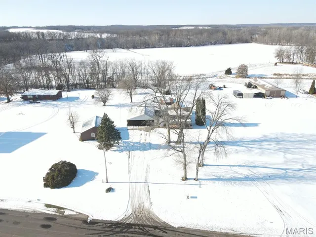 $165,000 | 26154 Us Highway, Alexandria, MO 63430