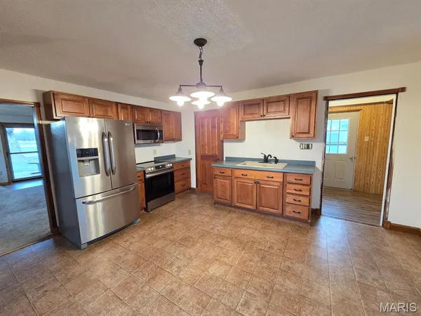 $165,000 | 26154 Us Highway, Alexandria, MO 63430