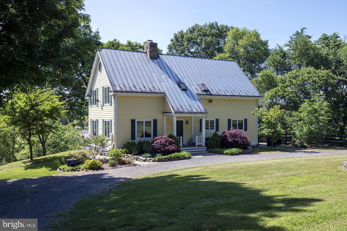 9198 Maidstone Road Delaplane, VA 20144 - Photo 1 of 30 Exterior (Front)
