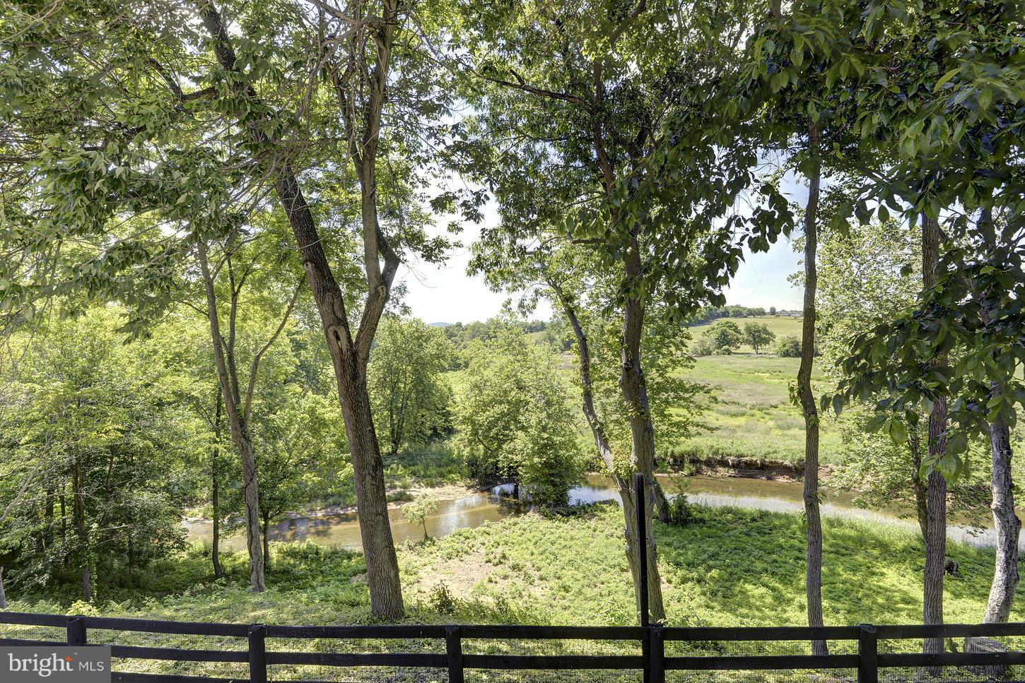 9198 Maidstone Road Delaplane, VA 20144 - Photo 5 of 30 View