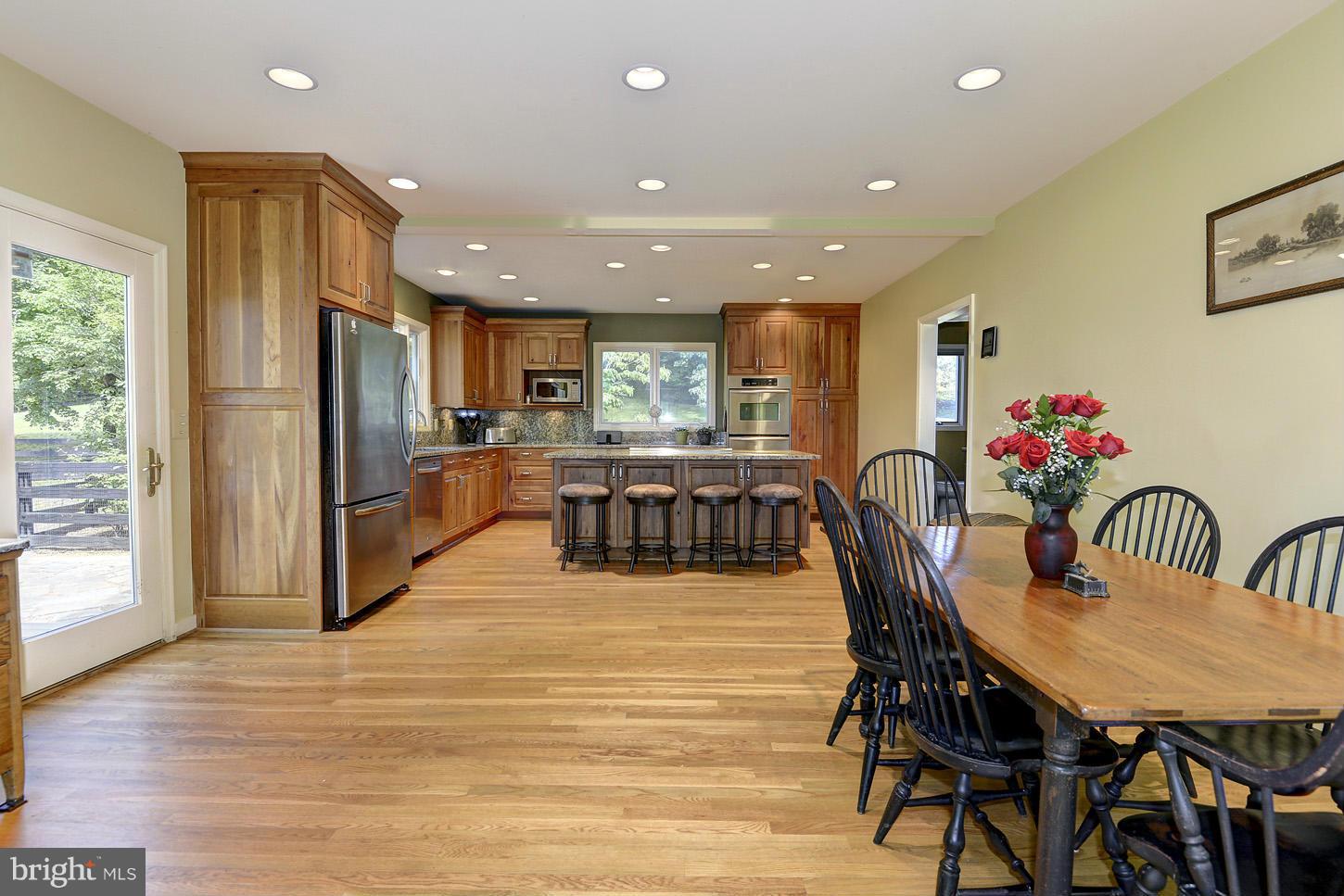 9198 Maidstone Road Delaplane, VA 20144 - Photo 9 of 30 Kitchen