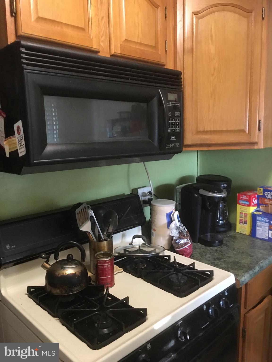 34 South Sterley Street Reading, PA 19607 - Photo 9 of 13 Kitchen