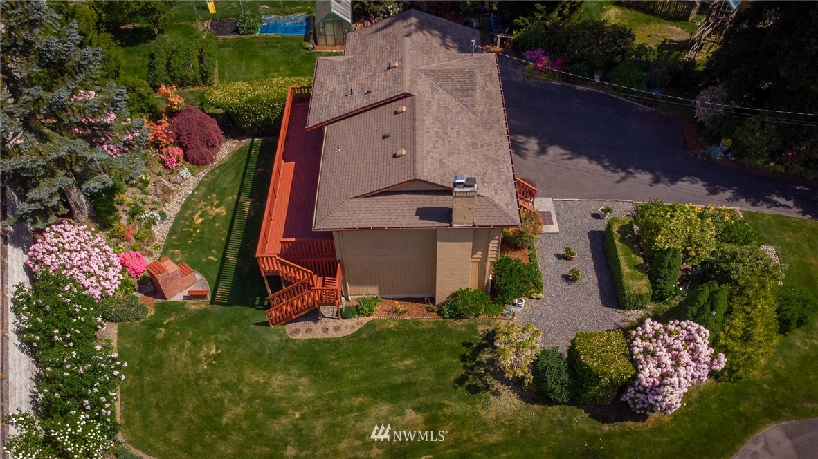 17508 Clover Road Bothell, WA 98012 - Photo 3 of 40