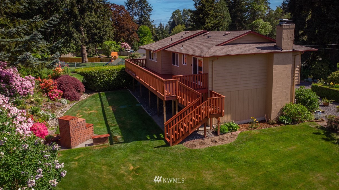 17508 Clover Road Bothell, WA 98012 - Photo 28 of 40