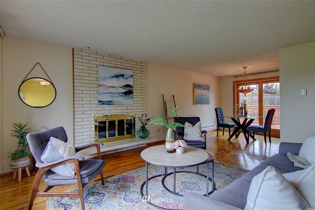 17508 Clover Road Bothell, WA 98012 - Photo 6 of 40