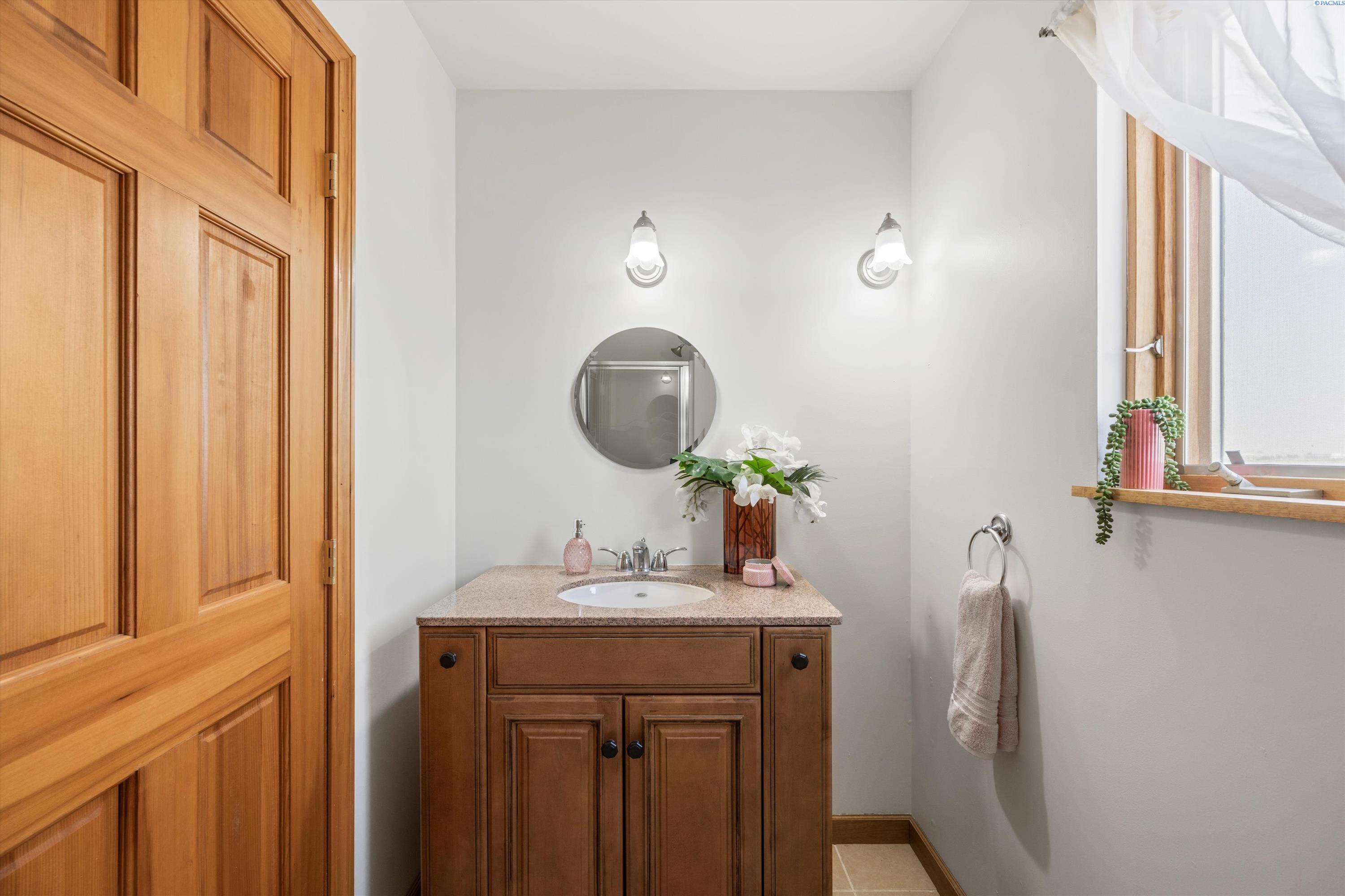 225102 East Donelson Road Kennewick, WA 99337 - Photo 26 of 36 Gallery Image 26