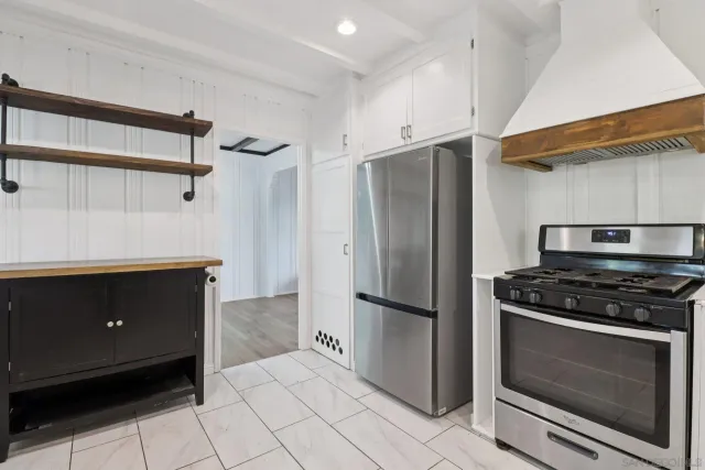 $939,900 | 9130 Shirley Drive, La Mesa, CA 91941