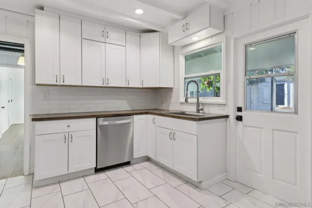 $939,900 | 9130 Shirley Drive, La Mesa, CA 91941