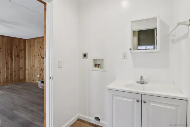 $939,900 | 9130 Shirley Drive, La Mesa, CA 91941