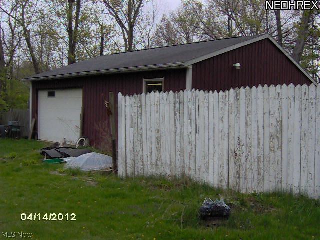 3805 East Waterloo Road Akron, OH 44312 - Photo 4 of 6 24x40 building, heat, water, elecric...great workshop.