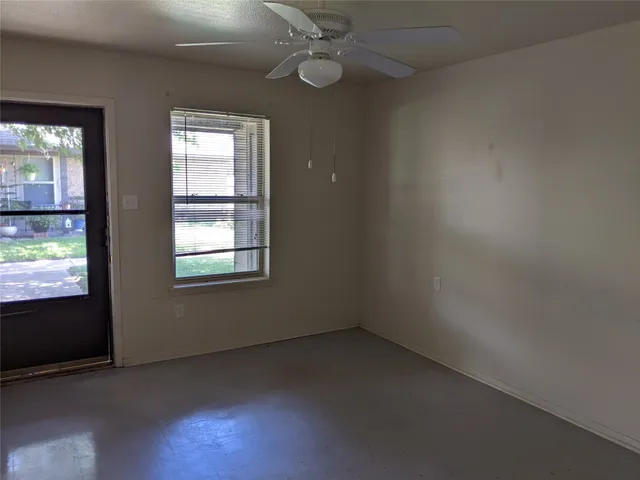 $615 | 591 East Hwy Street, Fredericksburg, TX 78624