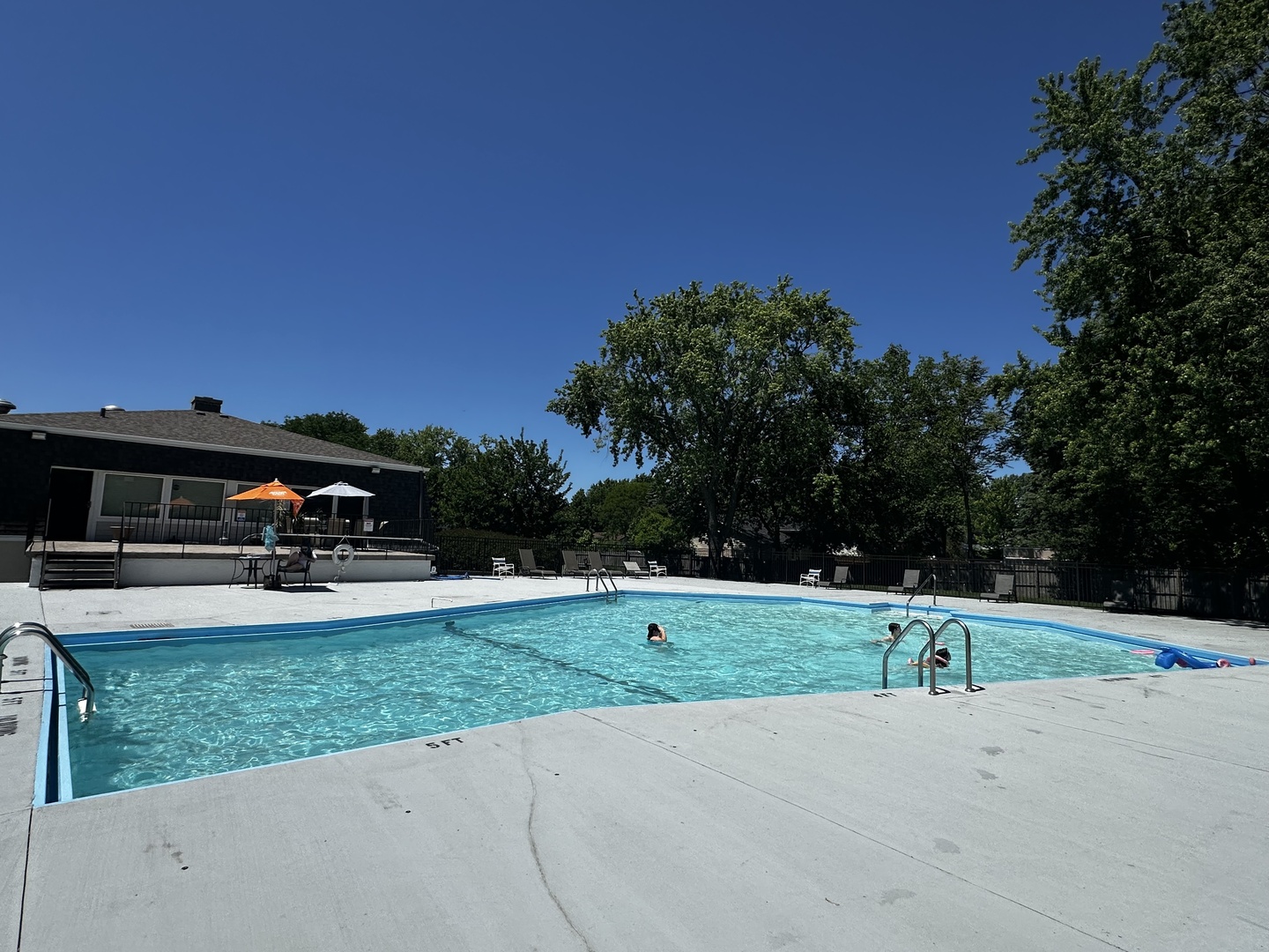 4704 Euclid Avenue, Unit 2D Rolling Meadows, IL 60008 - Photo 24 of 25