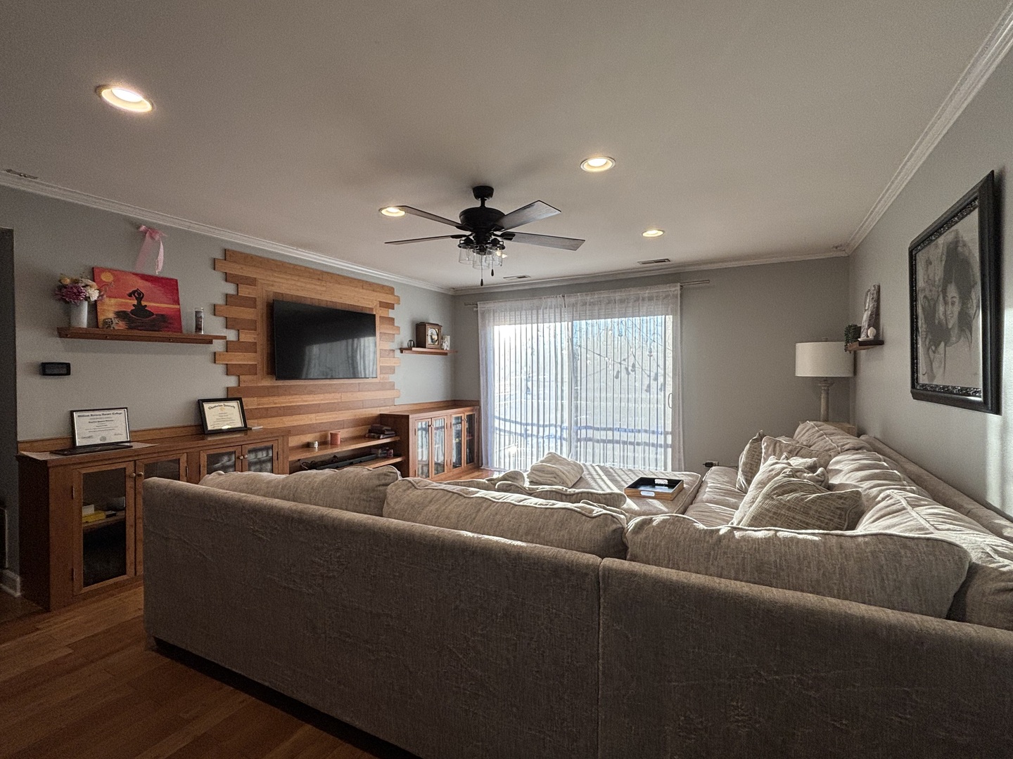 4704 Euclid Avenue, Unit 2D Rolling Meadows, IL 60008 - Photo 3 of 25