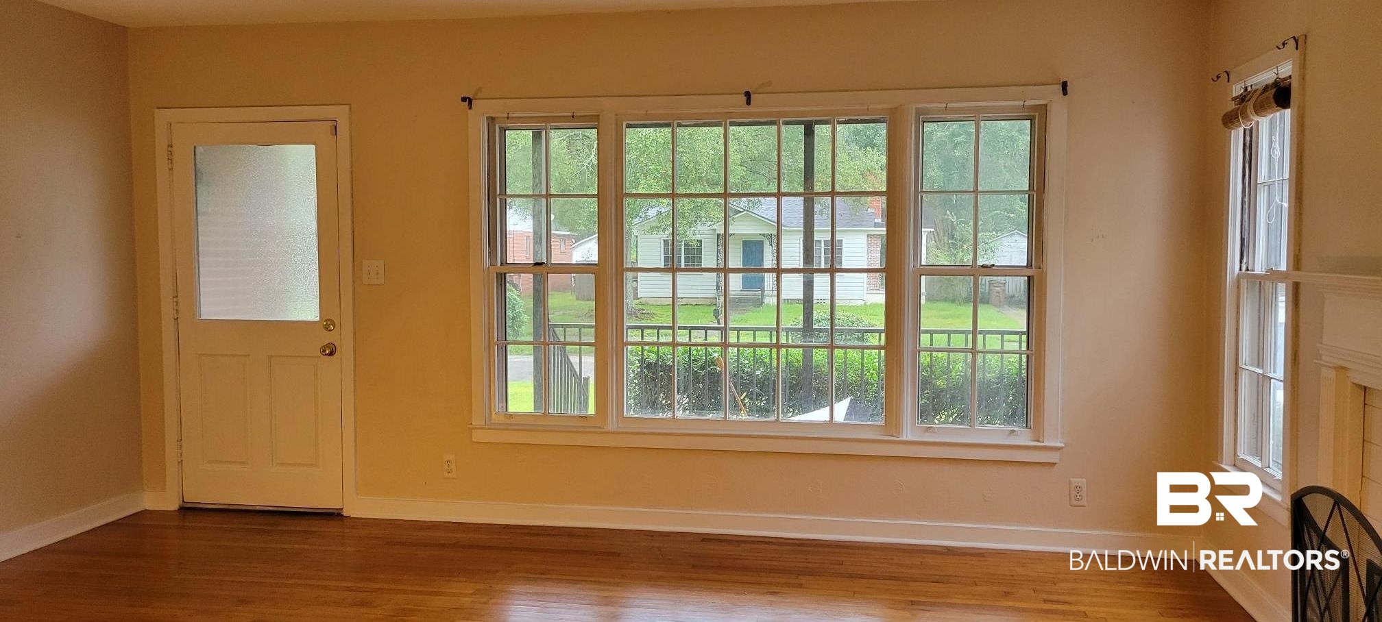 2767 Exter Drive Mobile, AL 36606 - Photo 2 of 14