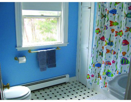 12 Salisbury Road Newton, MA 02458 - Photo 8 of 11 Gallery Image 8