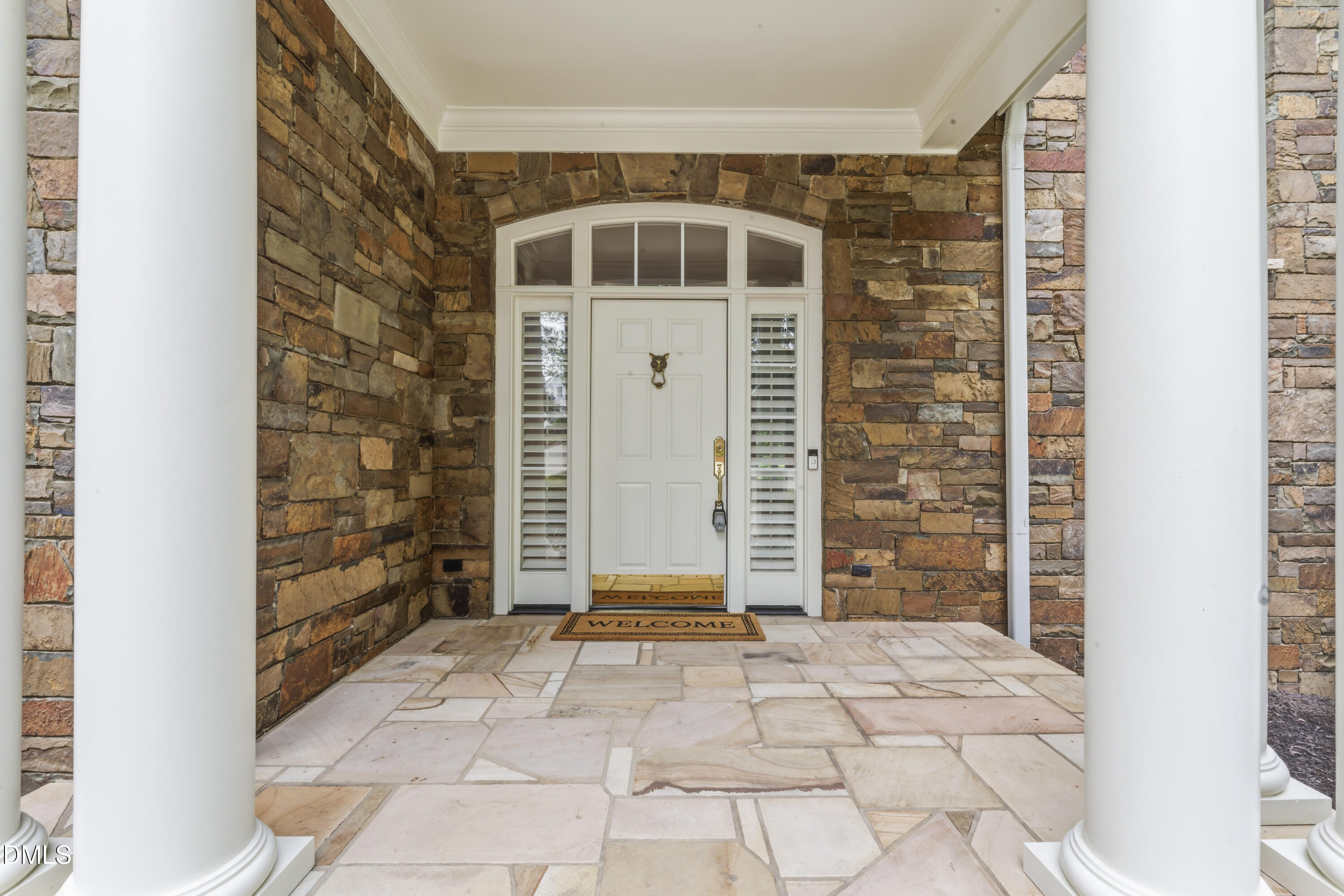 303 Pond Bluff Way Cary, NC 27513 - Photo 16 of 106 photos_high_resolution_DSC07522