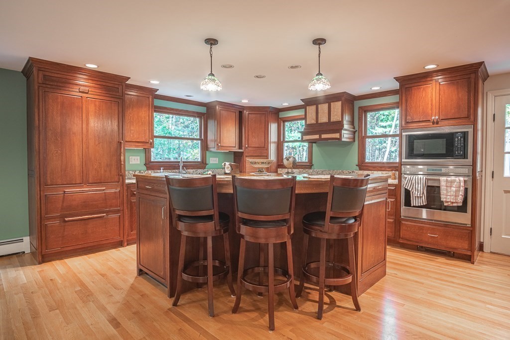 29 Adams Road Boxford, MA 01921 - Photo 8 of 37