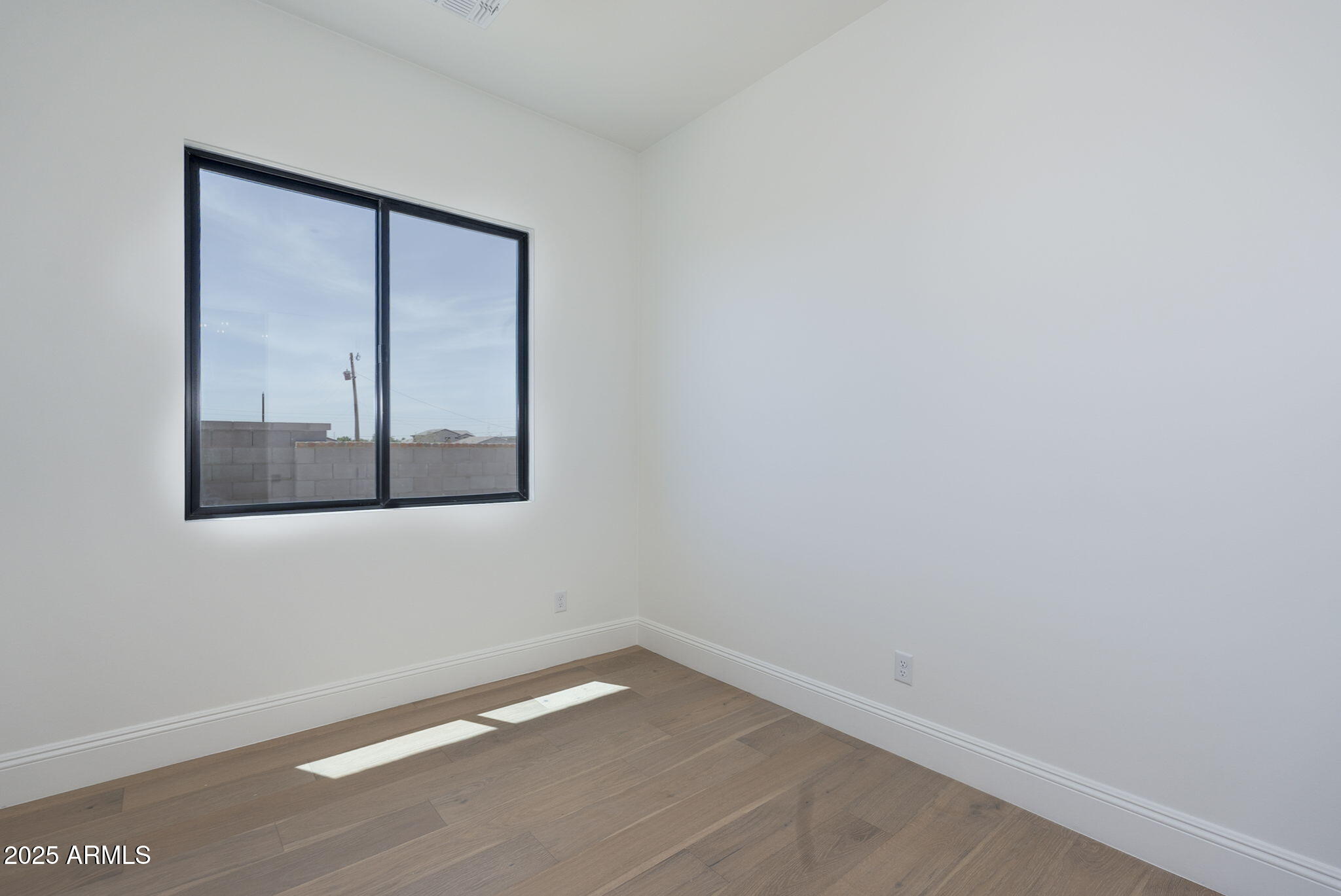 2087 North 77th Place Mesa, AZ 85207 - Photo 29 of 54 46-web-or-mls-77th-36