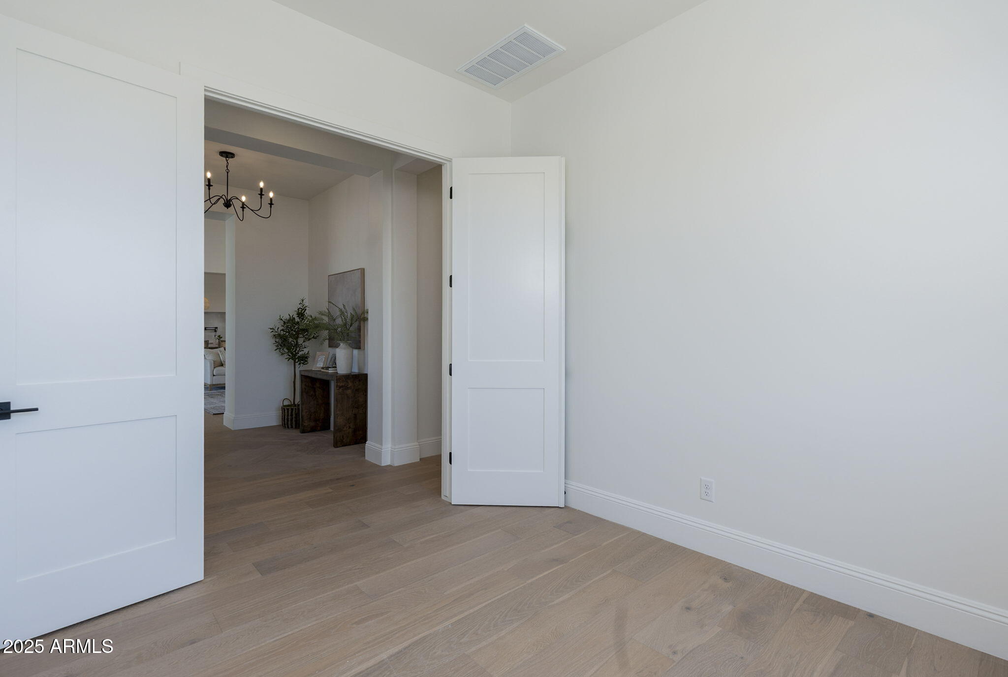 2087 North 77th Place Mesa, AZ 85207 - Photo 30 of 54 47-web-or-mls-77th-37