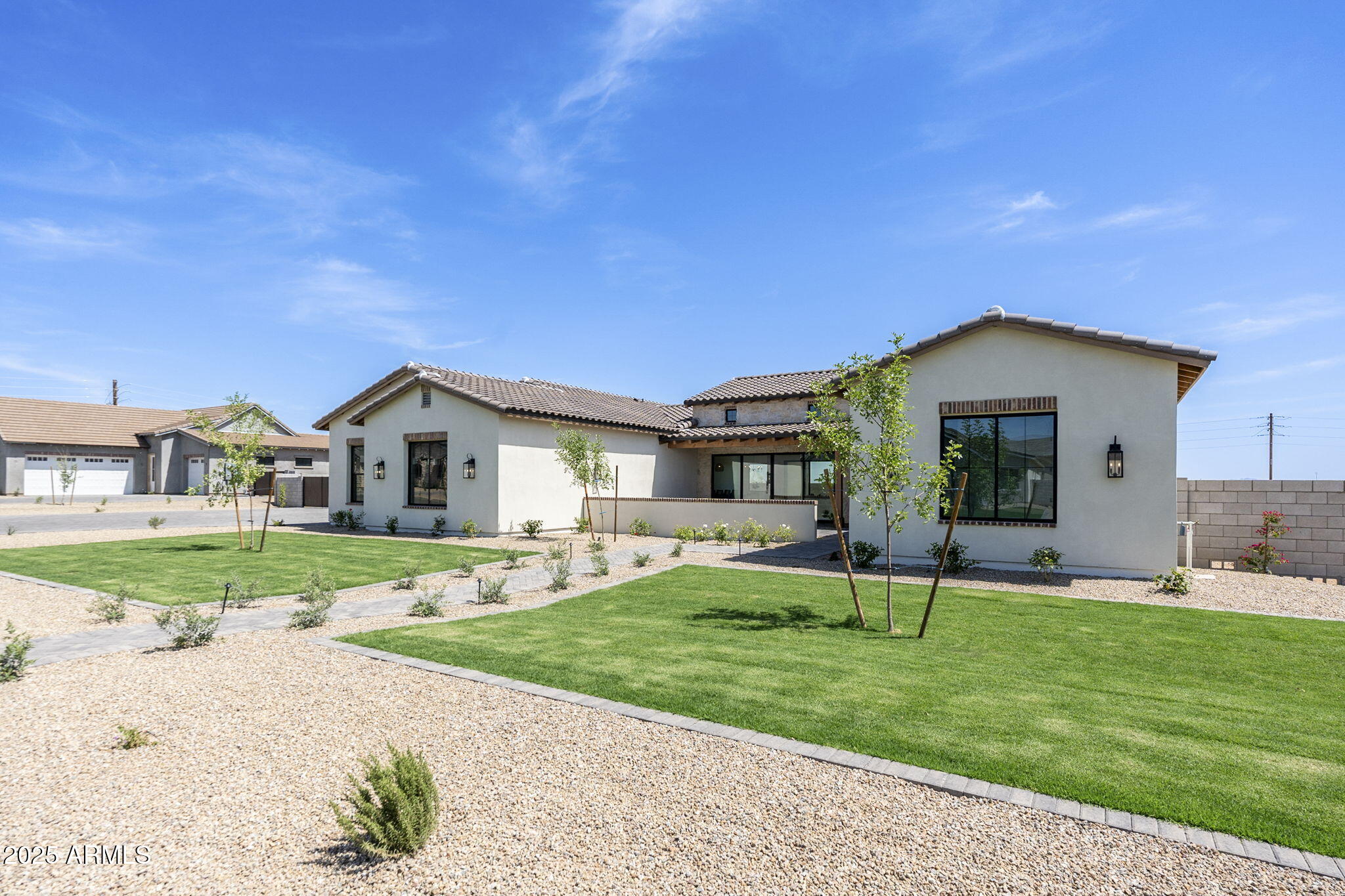 2087 North 77th Place Mesa, AZ 85207 - Photo 3 of 54 14-web-or-mls-77th-4