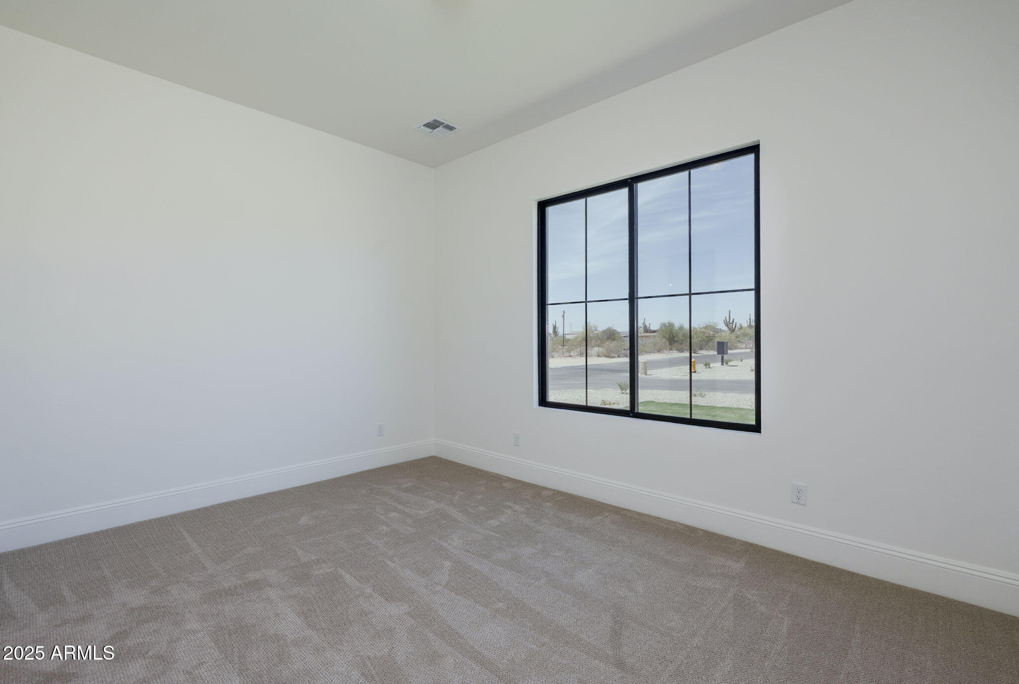 2087 North 77th Place Mesa, AZ 85207 - Photo 31 of 54 48-web-or-mls-77th-38