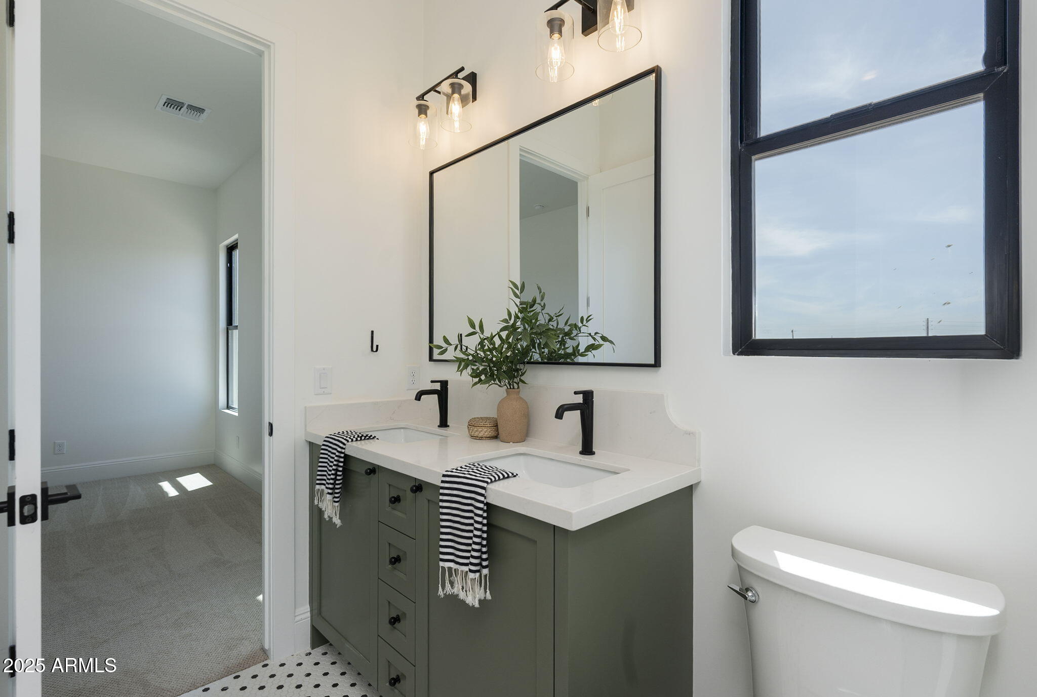 2087 North 77th Place Mesa, AZ 85207 - Photo 33 of 54 50-web-or-mls-77th-40