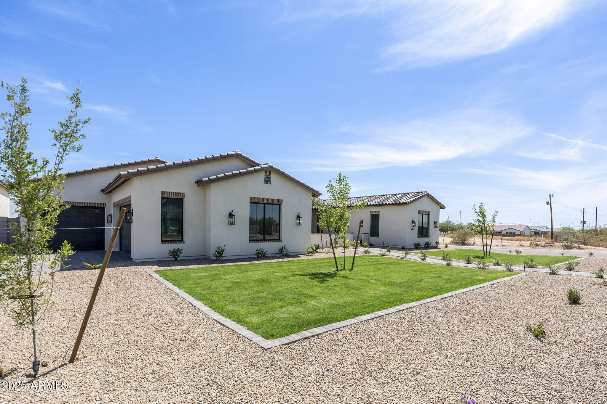 2087 North 77th Place Mesa, AZ 85207 - Photo 4 of 54 12-web-or-mls-77th-2