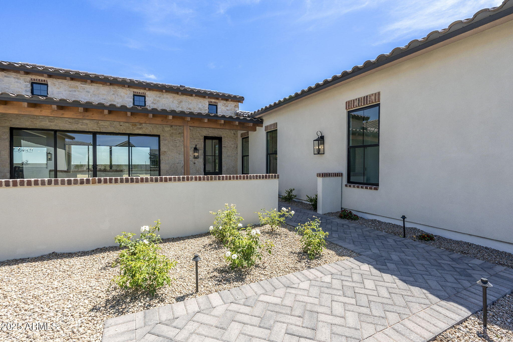 2087 North 77th Place Mesa, AZ 85207 - Photo 8 of 54 17-web-or-mls-77th-7