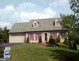 201 East Manor Drive Lititz, PA 17543 - Photo 1 of 1 Gallery Image 1
