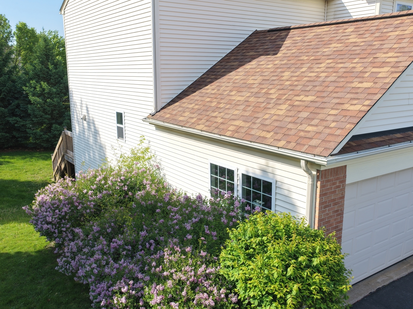 6 Forsythia Court Bolingbrook, IL 60490 - Photo 4 of 28 a backyard of a house