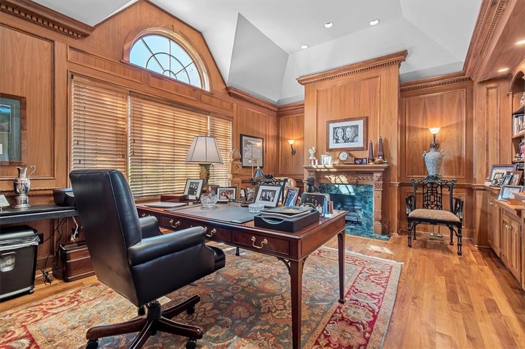 9 Meadowood Drive Fox Chapel, PA 15215 - Photo 13 of 25