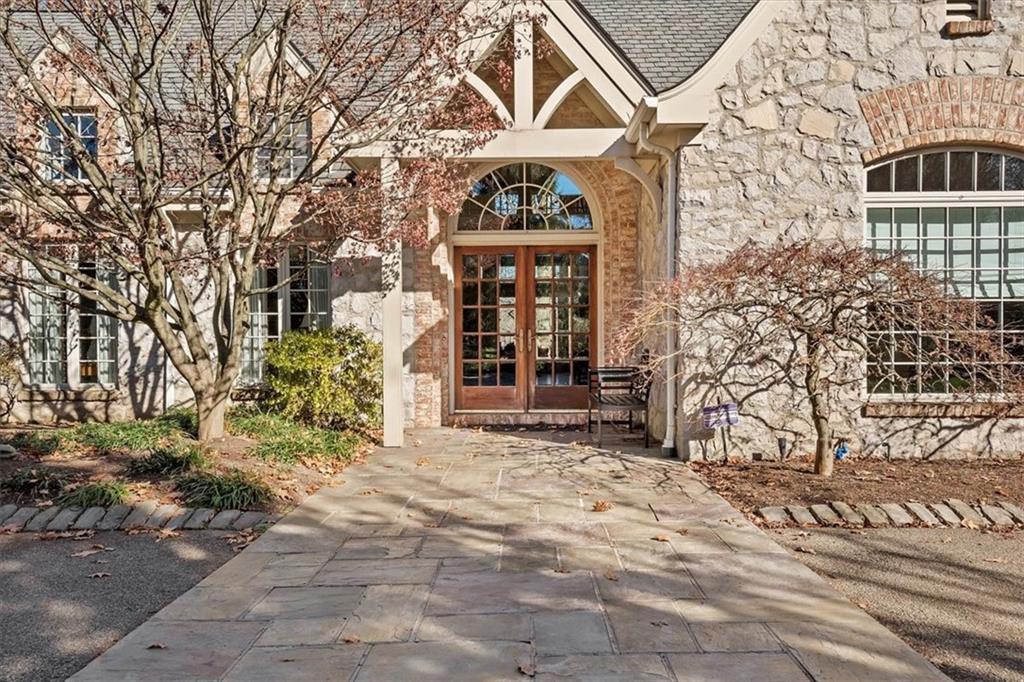 9 Meadowood Drive Fox Chapel, PA 15215 - Photo 2 of 25