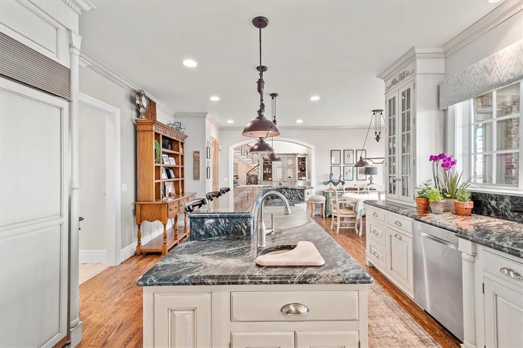 9 Meadowood Drive Fox Chapel, PA 15215 - Photo 9 of 25