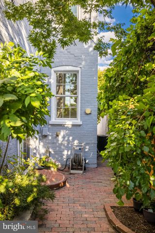 $1,325,000 | 306 North Columbus Street, Alexandria, VA 22314