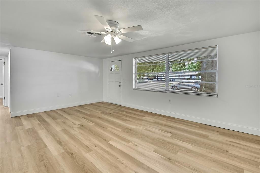 5053 Lofton Drive New Port Richey, FL 34652 - Photo 10 of 35 Gallery Image 10