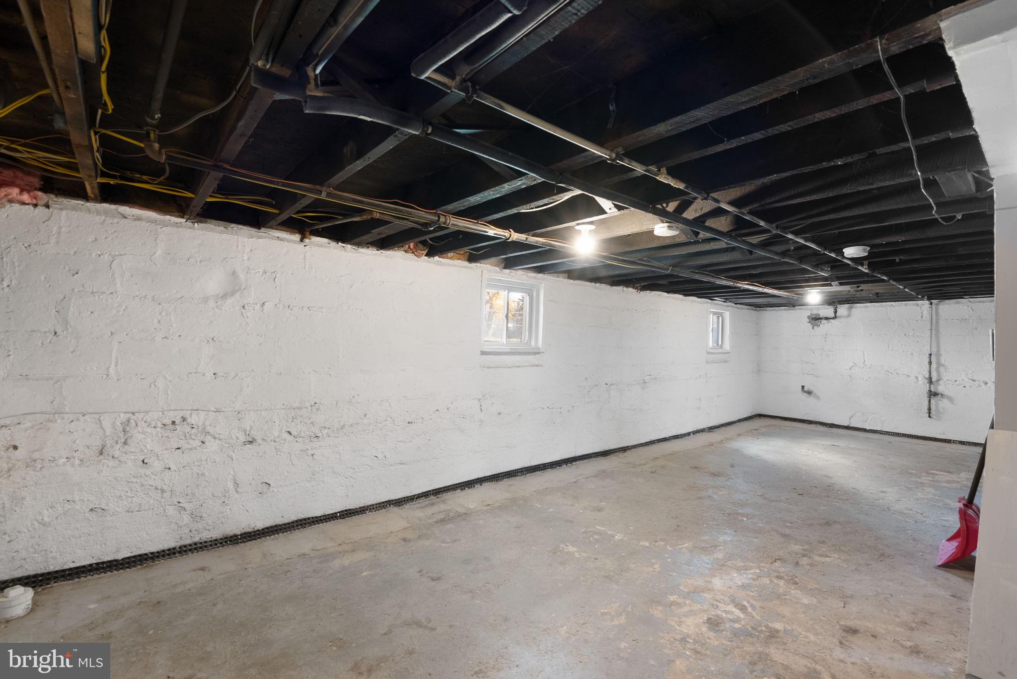 4308 Mainfield Avenue Baltimore, MD 21214 - Photo 33 of 41 a view of an empty room