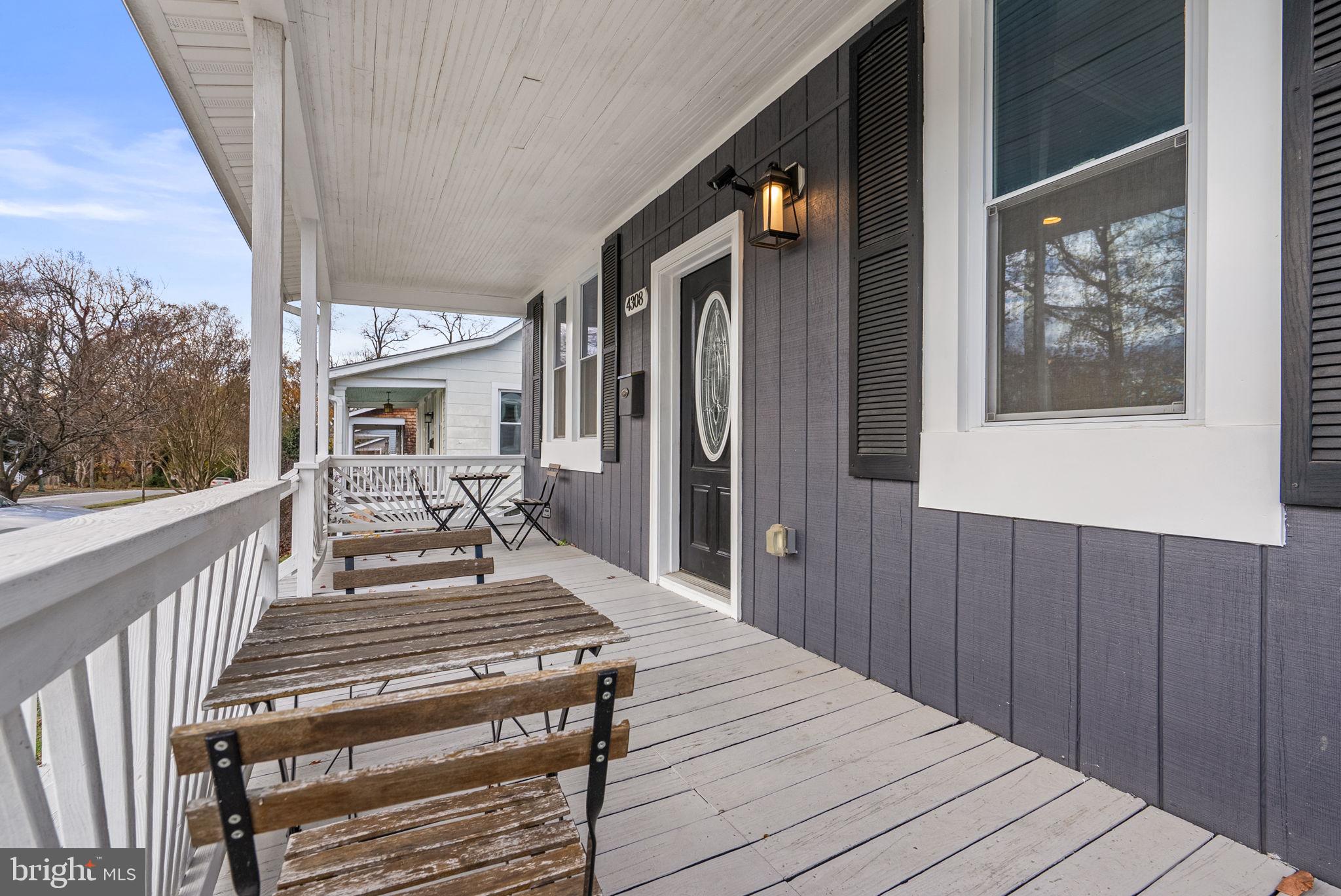 4308 Mainfield Avenue Baltimore, MD 21214 - Photo 4 of 41