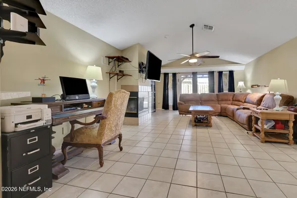 $277,500 | 8457 Sugartree Drive, Jacksonville, FL 32244