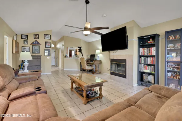 $277,500 | 8457 Sugartree Drive, Jacksonville, FL 32244
