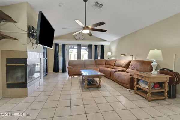 $277,500 | 8457 Sugartree Drive, Jacksonville, FL 32244