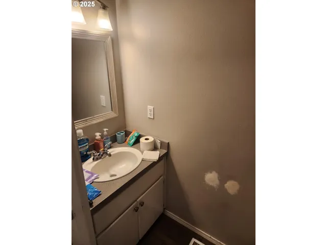 $520,000 | 6307 Northeast Wilding Road, Vancouver, WA 98686